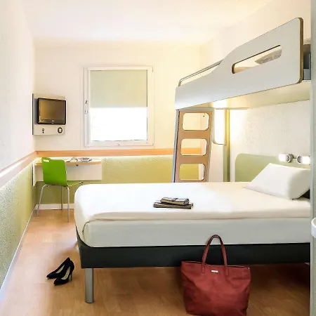 Ibis Budget Grenoble Sud Hotel 2*