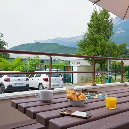 Ibis Budget Grenoble Sud Hotel