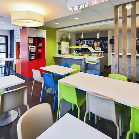 Ibis Budget Grenoble Sud Hotel 2*