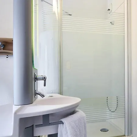 Ibis Budget Grenoble Sud 2*