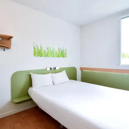 Hotel Ibis Budget Grenoble Sud 2*